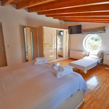Five Stars Villa Kommeno (Corfu)