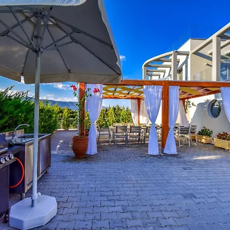 Five Stars Villa