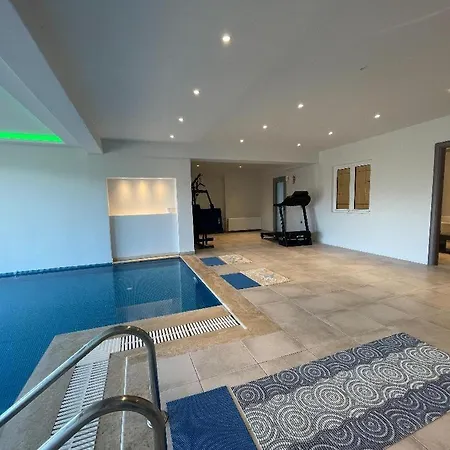 Villa Five Stars