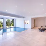 Five Stars Villa *