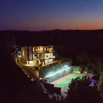 Villa Five Stars