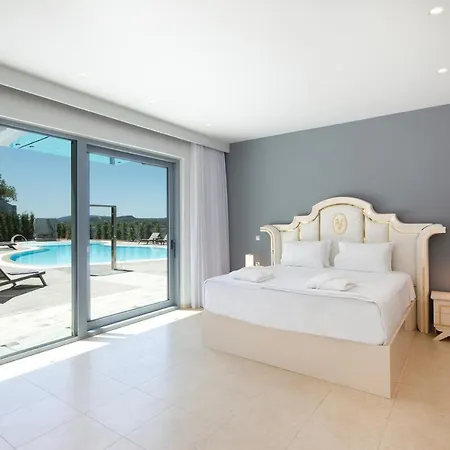 Five Stars * Kommeno (Corfu)