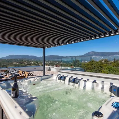 Five Stars Villa