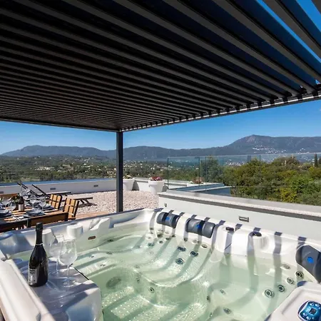 Five Stars * Kommeno (Corfu)