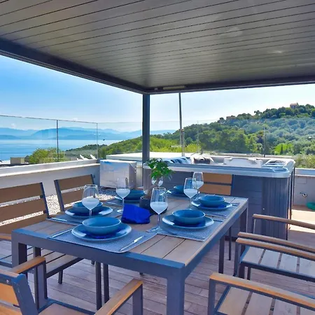 Five Stars Villa Kommeno (Corfu)