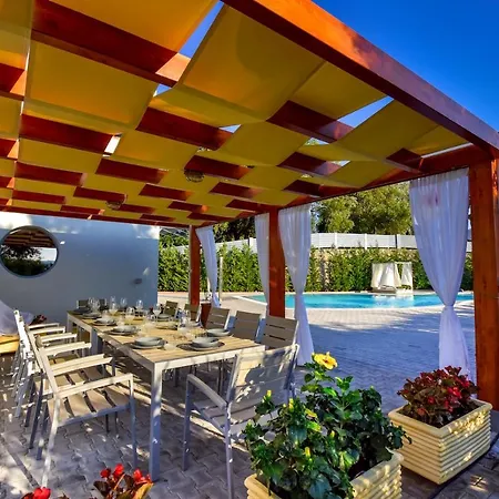 Five Stars Villa Kommeno (Corfu)