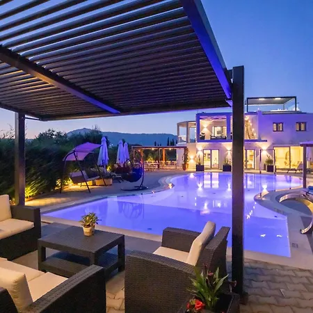 Five Stars Villa