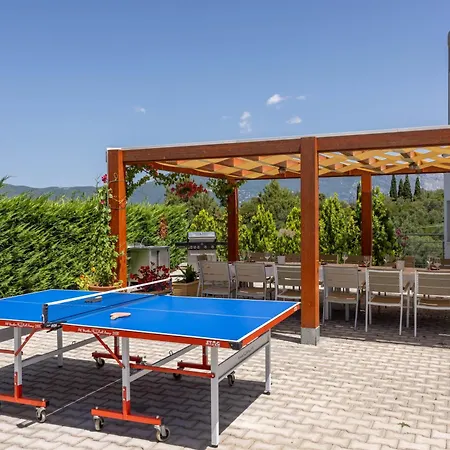 Five Stars * Kommeno (Corfu)